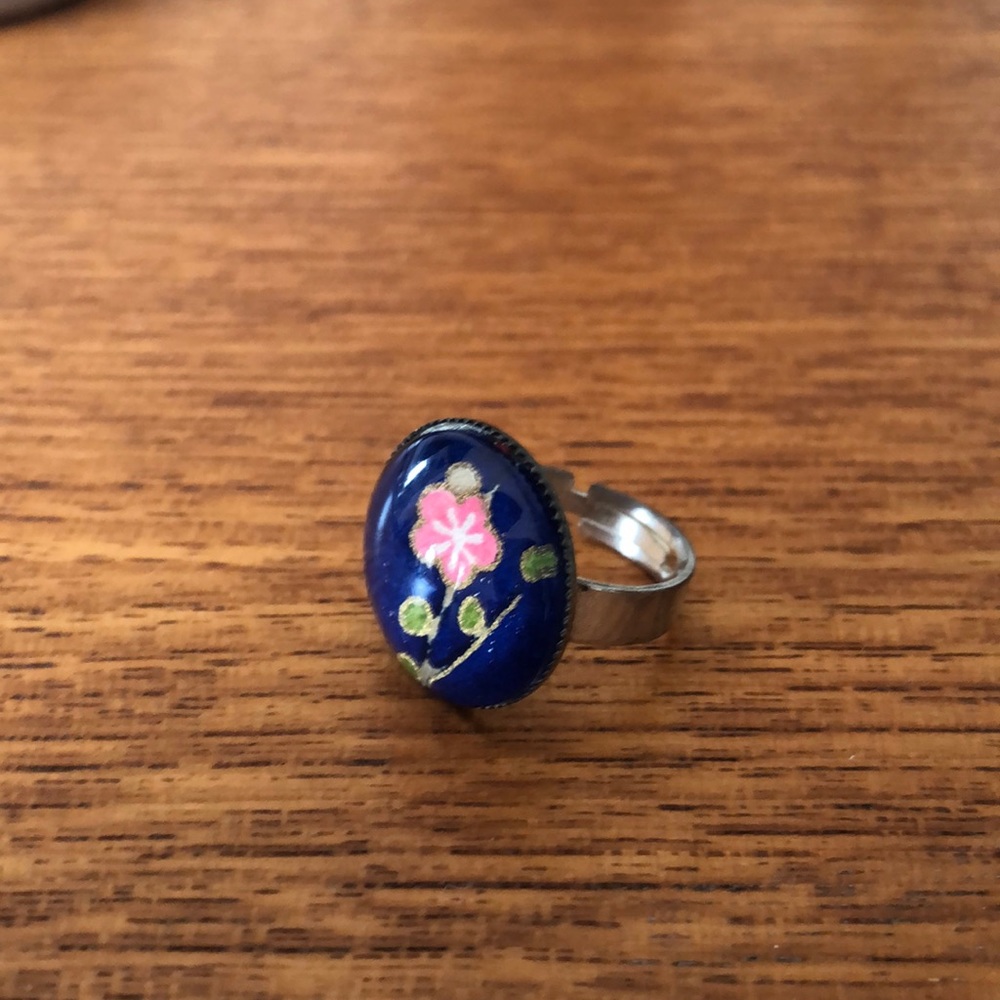 Cute painted floral ring